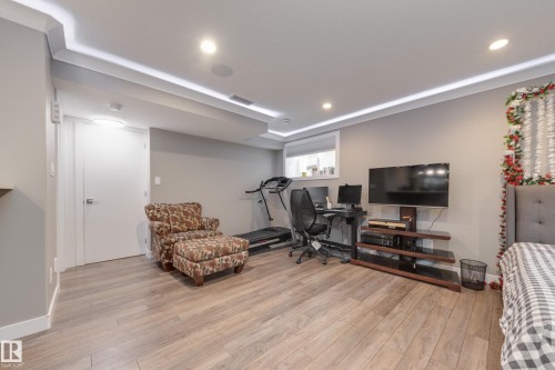 8729 Carson Way, Edmonton, AB - Indoor