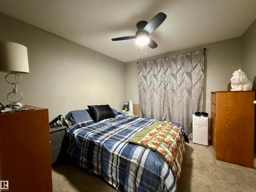 137 148 Ebbers Boulevard, Edmonton, AB - Indoor Photo Showing Bedroom