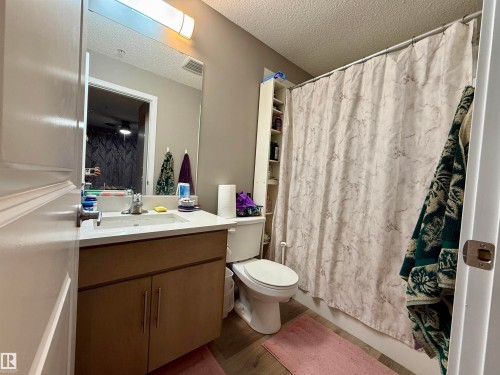 137 148 Ebbers Boulevard, Edmonton, AB - Indoor Photo Showing Bathroom