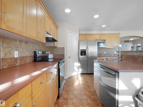 161 Easton Road, Edmonton, AB - Indoor Photo Showing Kitchen With Double Sink