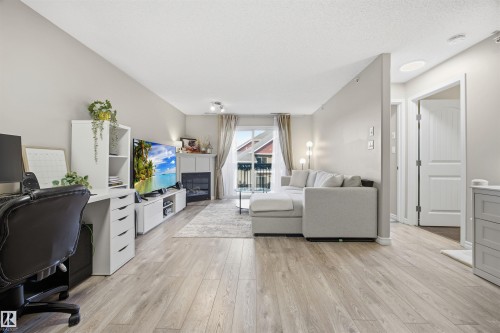 310 17407 99 Avenue, Edmonton, AB - Indoor With Fireplace