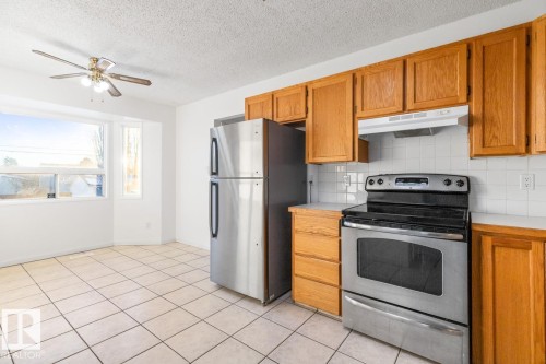 12411 53 Street, Edmonton, AB - Indoor Photo Showing Kitchen