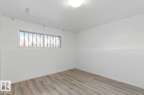 12411 53 Street, Edmonton, AB - Indoor Photo Showing Other Room
