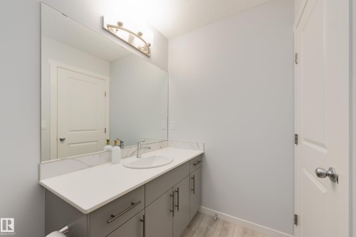 158 Secord Drive, Edmonton, AB - Indoor Photo Showing Bathroom