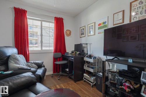 112 17150 94A Avenue, Edmonton, AB - Indoor Photo Showing Office