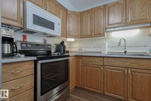 112 17150 94A Avenue, Edmonton, AB - Indoor Photo Showing Kitchen