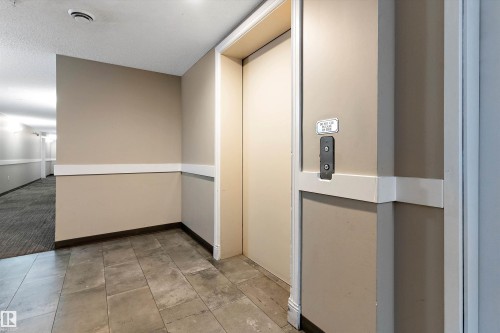 317 6925 199 Street, Edmonton, AB - Indoor Photo Showing Other Room