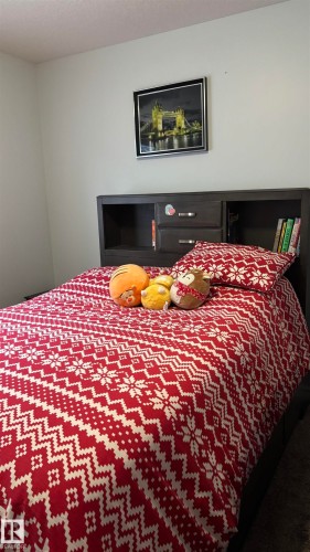 2545 Anderson Way, Edmonton, AB - Indoor Photo Showing Bedroom