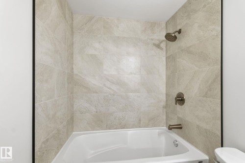 14630 54 Street, Edmonton, AB - Indoor Photo Showing Bathroom