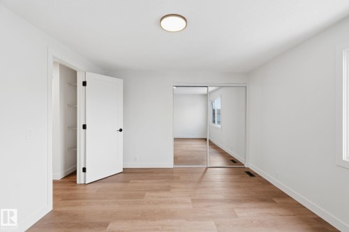 14630 54 Street, Edmonton, AB - Indoor Photo Showing Other Room