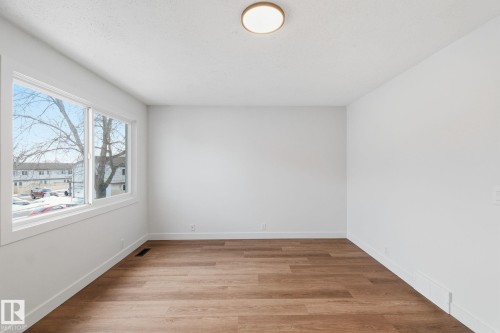 14630 54 Street, Edmonton, AB - Indoor Photo Showing Other Room