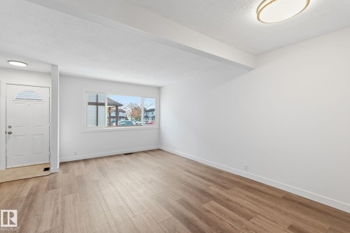 14630 54 Street, Edmonton, AB - Indoor Photo Showing Other Room