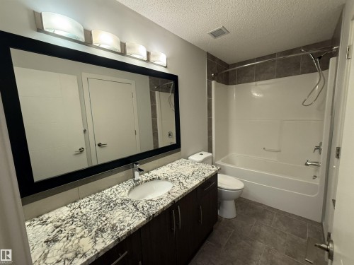 119 10523 123 Street, Edmonton, AB - Indoor Photo Showing Bathroom