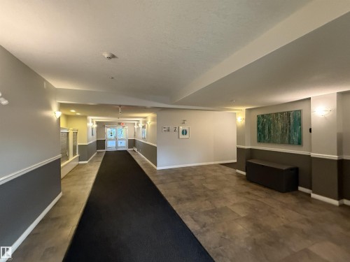 119 10523 123 Street, Edmonton, AB - Indoor Photo Showing Other Room