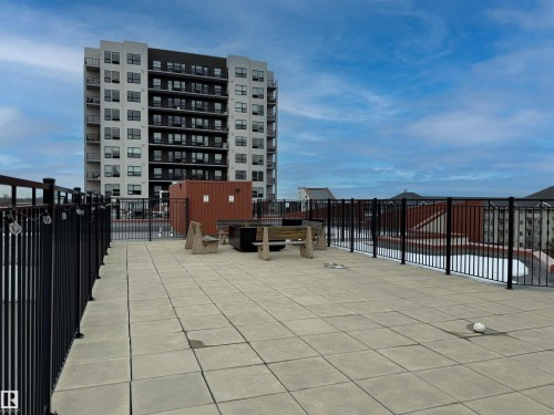 119 10523 123 Street, Edmonton, AB - Outdoor