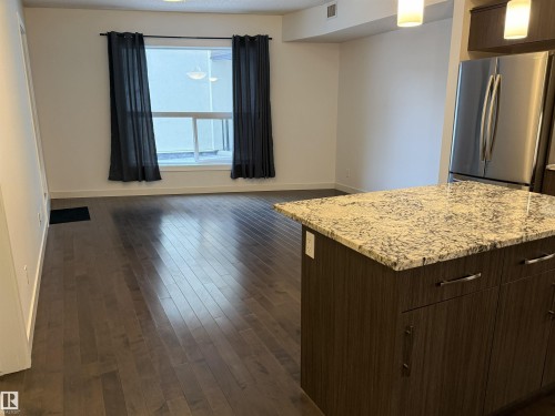 119 10523 123 Street, Edmonton, AB - Indoor