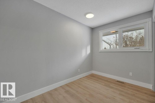 4122 46 Street, Leduc, AB - Indoor Photo Showing Other Room
