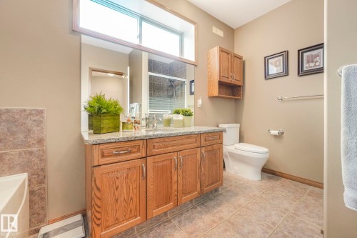 81 Promenade Boulevard, Beaumont, AB - Indoor Photo Showing Bathroom