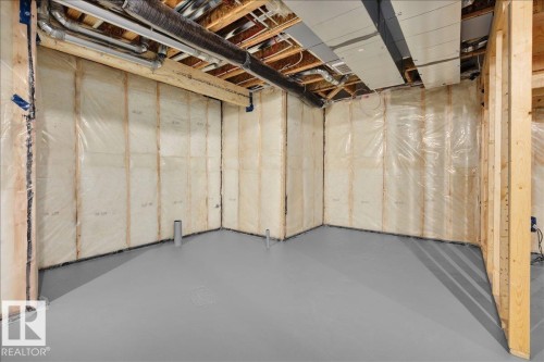 1154 Gyrfalcon Crescent, Edmonton, AB - Indoor Photo Showing Basement