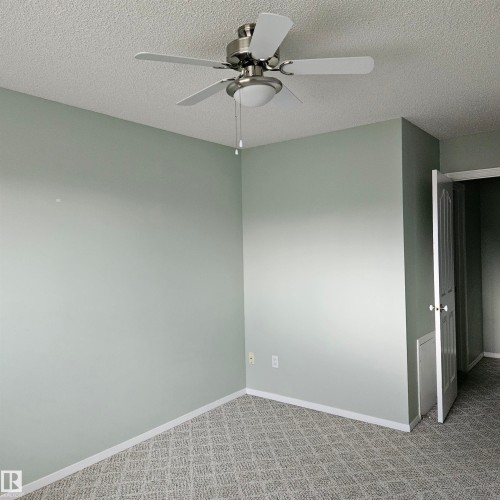 Edmonton, AB - Indoor Photo Showing Other Room