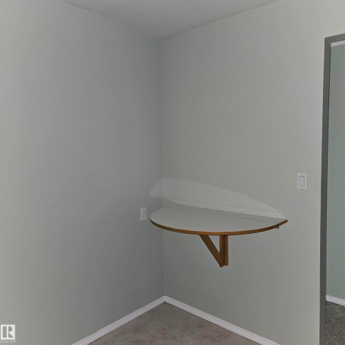 Edmonton, AB - Indoor Photo Showing Other Room