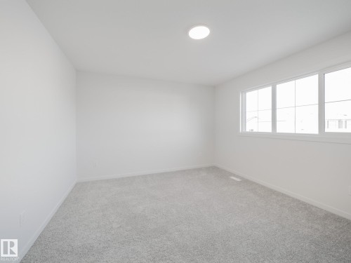 675 173 Avenue, Edmonton, AB - Indoor Photo Showing Other Room