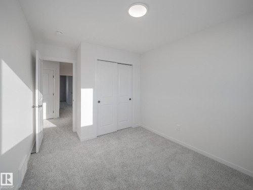 675 173 Avenue, Edmonton, AB - Indoor Photo Showing Other Room