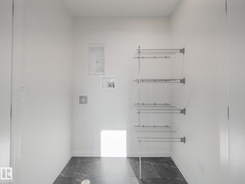 675 173 Avenue, Edmonton, AB - Indoor With Storage