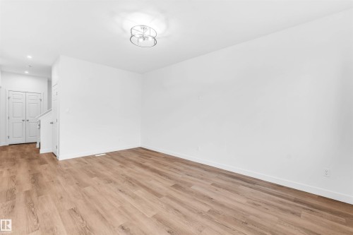 1216 13 Avenue, Edmonton, AB - Indoor Photo Showing Other Room