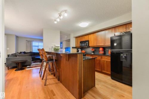3 9026 Jasper Ave Avenue, Edmonton, AB - Indoor Photo Showing Kitchen