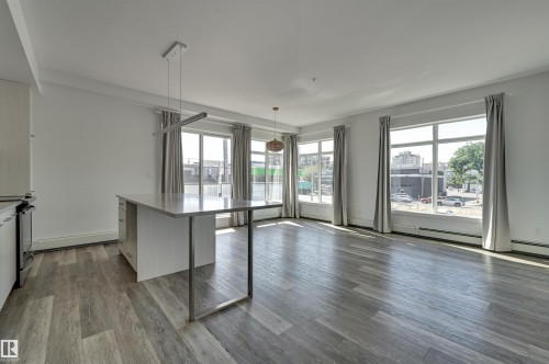 206 10837 83 Avenue, Edmonton, AB - Indoor Photo Showing Other Room