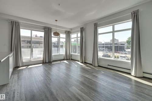 206 10837 83 Avenue, Edmonton, AB - Indoor Photo Showing Other Room