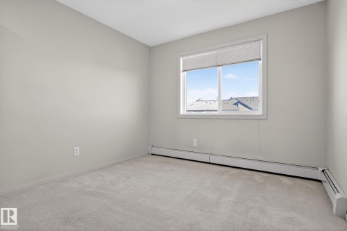 406 3353 16A Avenue, Edmonton, AB - Indoor Photo Showing Other Room