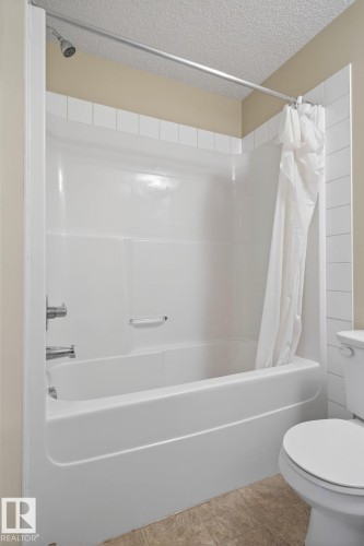 406 3353 16A Avenue, Edmonton, AB - Indoor Photo Showing Bathroom