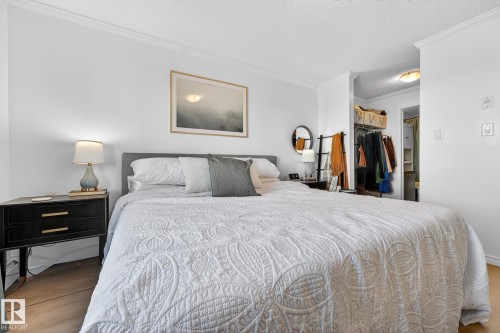 357 1196 Hyndman Road, Edmonton, AB - Indoor Photo Showing Bedroom