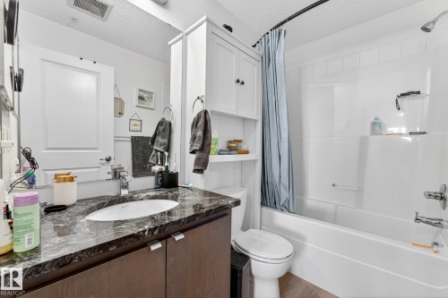 357 1196 Hyndman Road, Edmonton, AB - Indoor Photo Showing Bathroom