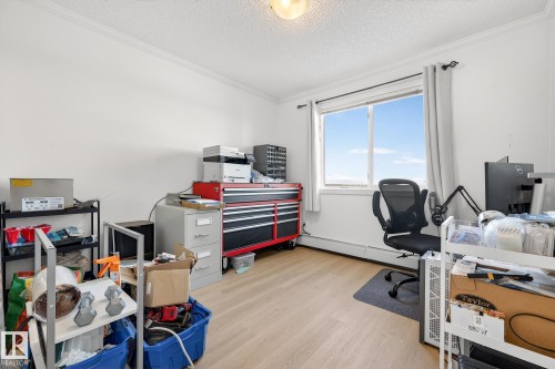 357 1196 Hyndman Road, Edmonton, AB - Indoor
