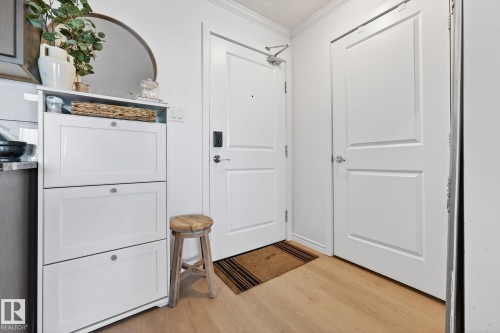 357 1196 Hyndman Road, Edmonton, AB - Indoor Photo Showing Other Room