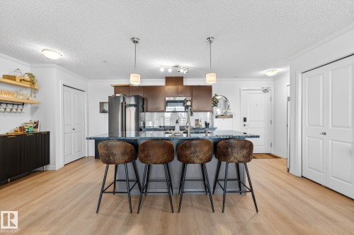 357 1196 Hyndman Road, Edmonton, AB - Indoor Photo Showing Kitchen With Upgraded Kitchen