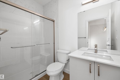 18859 29 Avenue, Edmonton, AB - Indoor Photo Showing Bathroom