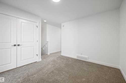 18859 29 Avenue, Edmonton, AB - Indoor Photo Showing Other Room