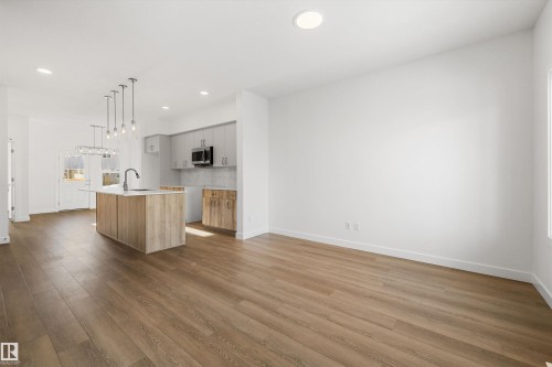 18859 29 Avenue, Edmonton, AB - Indoor Photo Showing Kitchen