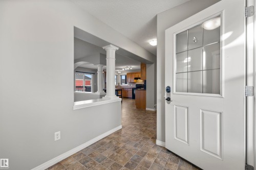 144 55 Street, Edmonton, AB - Indoor Photo Showing Other Room