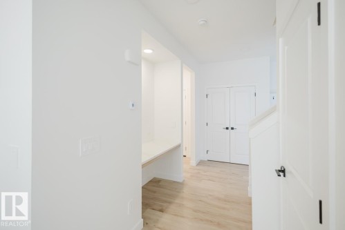 2208 Crossbill Link Nw, Edmonton, AB - Indoor Photo Showing Other Room