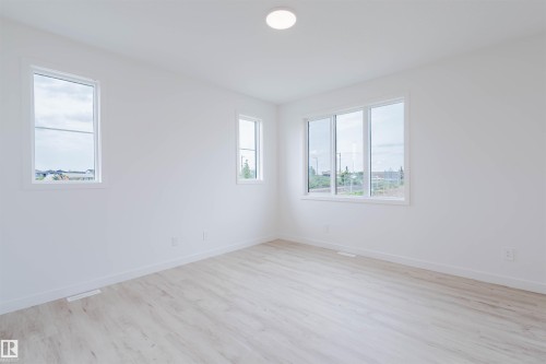 2120 Crossbill Lane, Edmonton, AB - Indoor Photo Showing Other Room