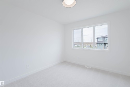 2120 Crossbill Lane, Edmonton, AB - Indoor Photo Showing Other Room