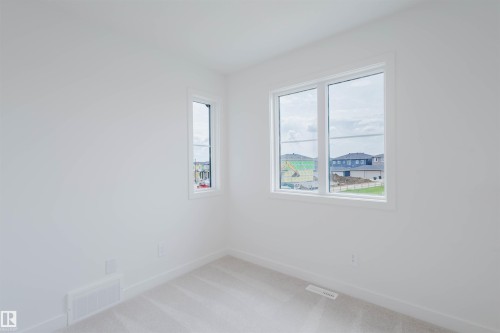 2120 Crossbill Lane, Edmonton, AB - Indoor Photo Showing Other Room