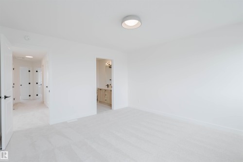 2120 Crossbill Lane, Edmonton, AB - Indoor Photo Showing Other Room