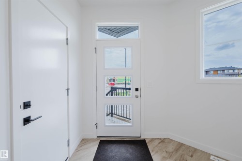 2120 Crossbill Lane, Edmonton, AB - Indoor Photo Showing Other Room