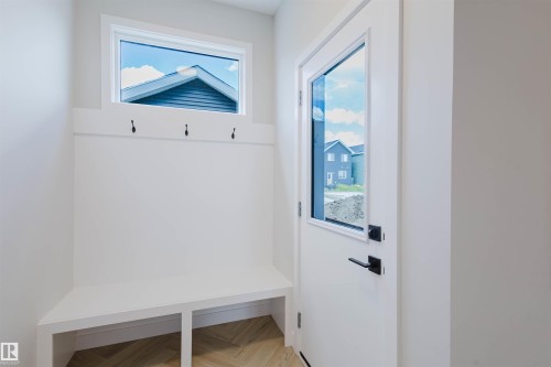 2122 Crossbill Lane, Edmonton, AB - Indoor Photo Showing Other Room